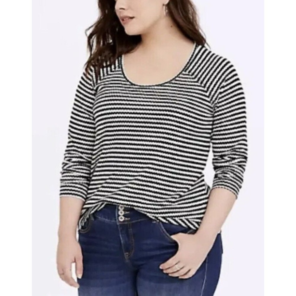 Torrid 2 Plus 2X 18/20 Black & White Stripe Waffle Knit Long Sleeve Tee Top